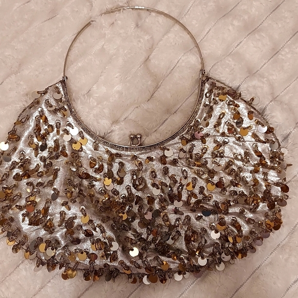 Handbags - Sequin Beaded Bag With Metal Ring Handle And Kiss-lock Latch